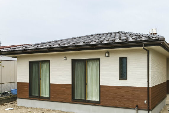 瓦屋根を使用した安心できる平屋の家（仙台市太白区・Ｓ様邸）のサムネイル